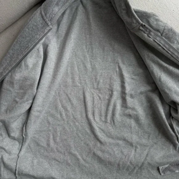Y2K Juicy Couture grey tracksuit hoodie zip up gold crest 2000s hip hop style - Picture 8 of 9